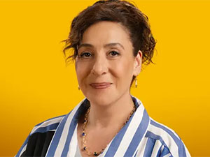 Tuzlu Kahve - Binnur Kaya - Hatun Aydınoğlu Kimdir?