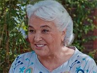 Üç Arkadaş - Emel Göksu - Hafize Kınık Kimdir?