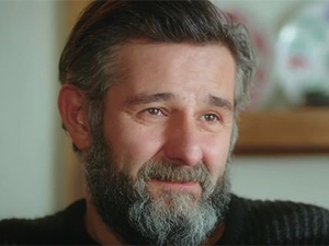 Ufak Tefek Cinayetler - Altuğ Görgü - Rıza Kimdir?