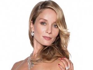 Ufak Tefek Cinayetler - Bade İşçil - Pelin Kaner Kimdir?