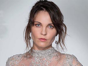 Ufak Tefek Cinayetler - Tülin Özen - Arzu Kaymaz Kimdir?