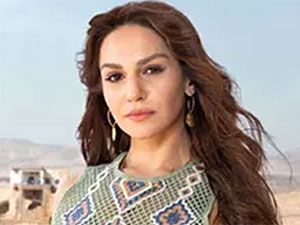 Uzak Şehir - Sahra Şaş - Nare Albora Kimdir?