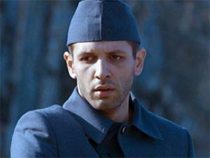 Vatanım Sensin - Çağrı Çıtanak - Spiros Kimdir?