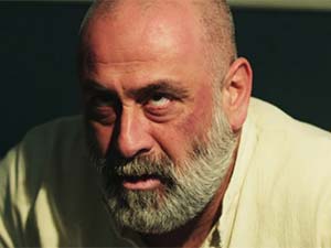 Vatanım Sensin - Turgut Tunçalp - Ölmez Hasan Kimdir?