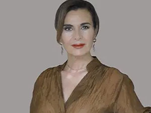 Ya Çok Seversen - Hatice Aslan - Füsun Arcalı Kimdir?