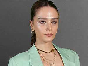 Yabani - Seray Özkan - Çağla Soysalan Kimdir?