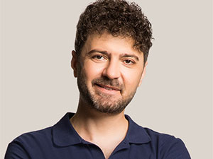 Yalancı - Şahin Irmak - Okay Aytekin Kimdir?