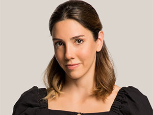 Yalancı - İmer Özgün - Canan Odakçı Kimdir?