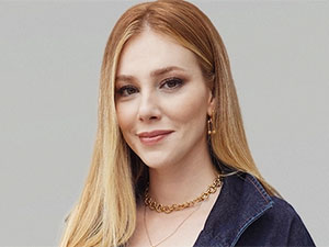 Yalancılar ve Mumları - Elçin Sangu - Ceyda Soyhan Kimdir?