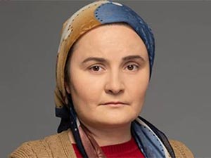 Yaralı Kuşlar - Emek Büyükçelik Uyar - Safiye Kılıç Kimdir?