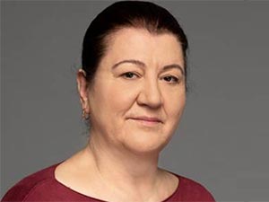 Yaralı Kuşlar - Nuray Erkol - Aysel Özer Kimdir?