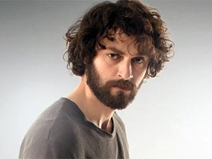 Yaşamayanlar - Birkan Sokullu - Numel Kimdir?