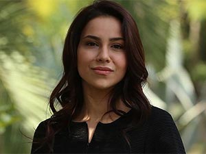 Yemin - Tuğgül Küçükoğlu - Yonca Kimdir?