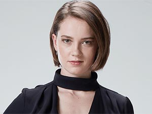 Yuvamdaki Düşman - Ece Çeşmioğlu - Ceren Işık Kimdir?