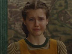 Yüzleşme - Özge Akdeniz - Hazal Kalenderoğlu Kimdir?