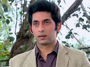 İki Yabancı - Aniruddh Singh - Sunny Kimdir?