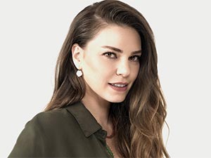 İstanbullu Gelin - Aslı Enver - Süreyya Deniz Boran Kimdir?