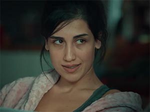 İstanbullu Gelin - Neslihan Arslan - Dilara Kimdir?