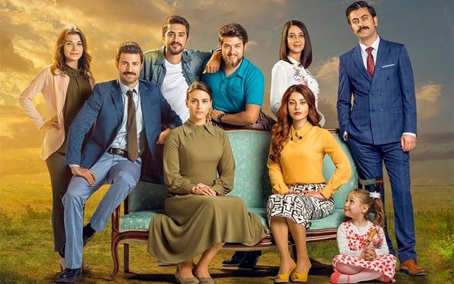 Çınarın Gölgesinde Oyuncuları