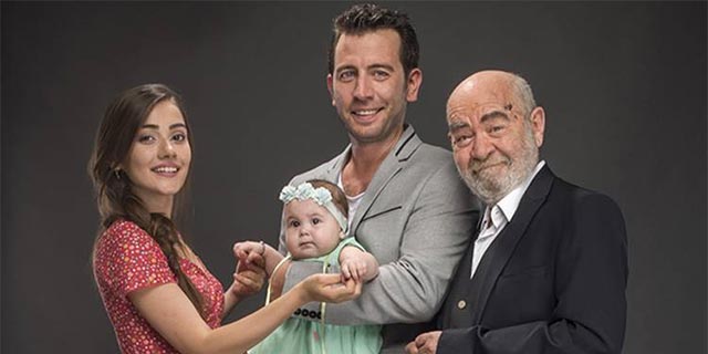 Ver Elini Aşk Oyuncuları